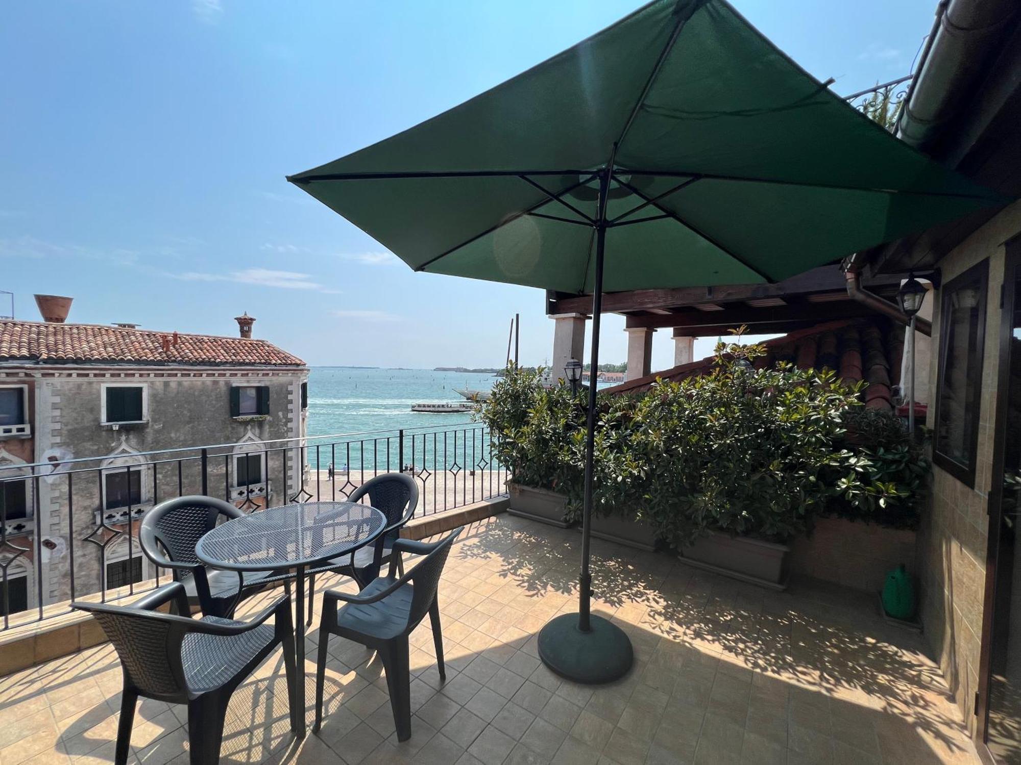 Ca' Delfina Holiday Home Velence Kültér fotó